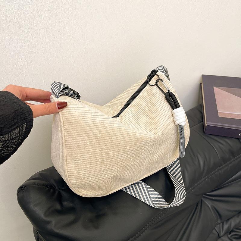 Fashion Versatile Commuter Women's Bag Large Capacity Messenger Bag Corduroy Simple Casual Shoulder Bag Commuter Bag