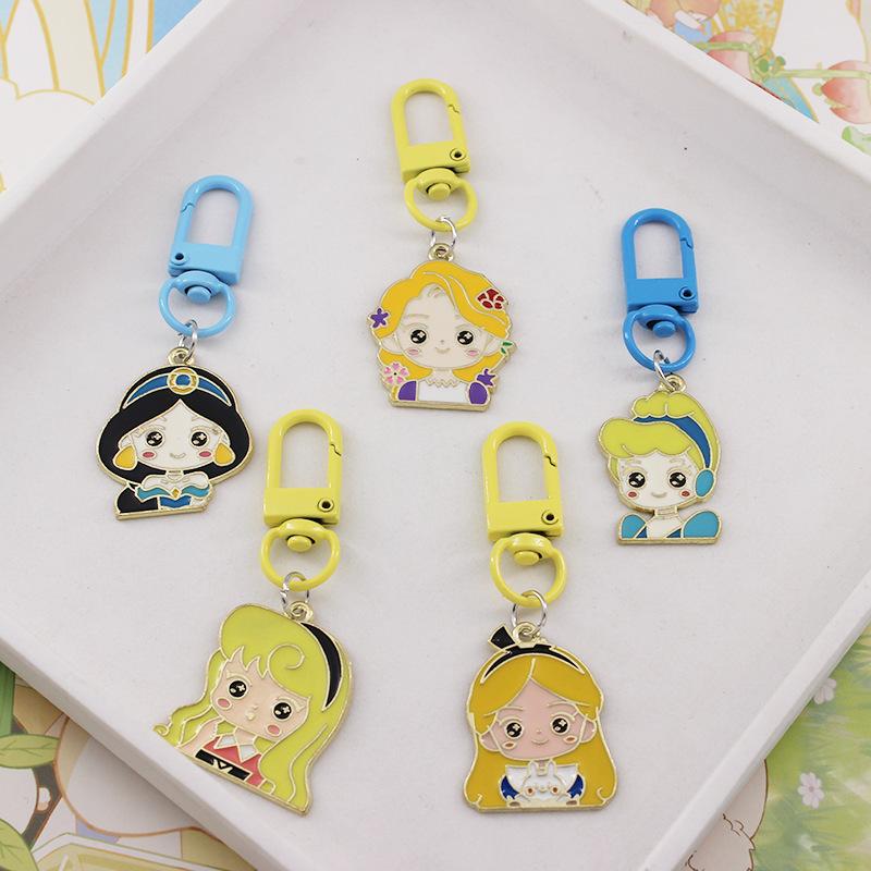 Cute Snow White Shiny Metal Keychain Anime Princess Alloy Pendant Kawaii Charm Keyring Decorative Ornament For Men Women Gift