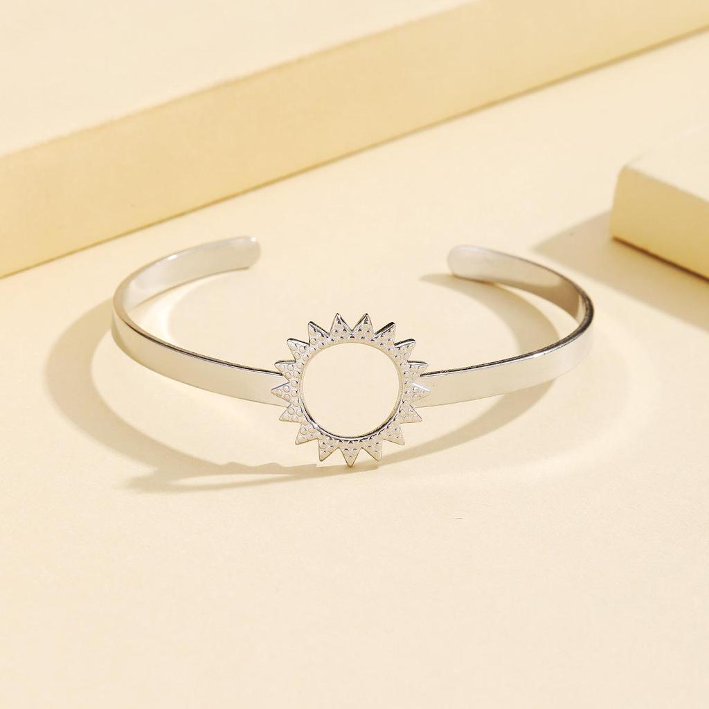 18K Gold Plated European Retro Sunflower Open Bangle Bracelet In Stainless Steel