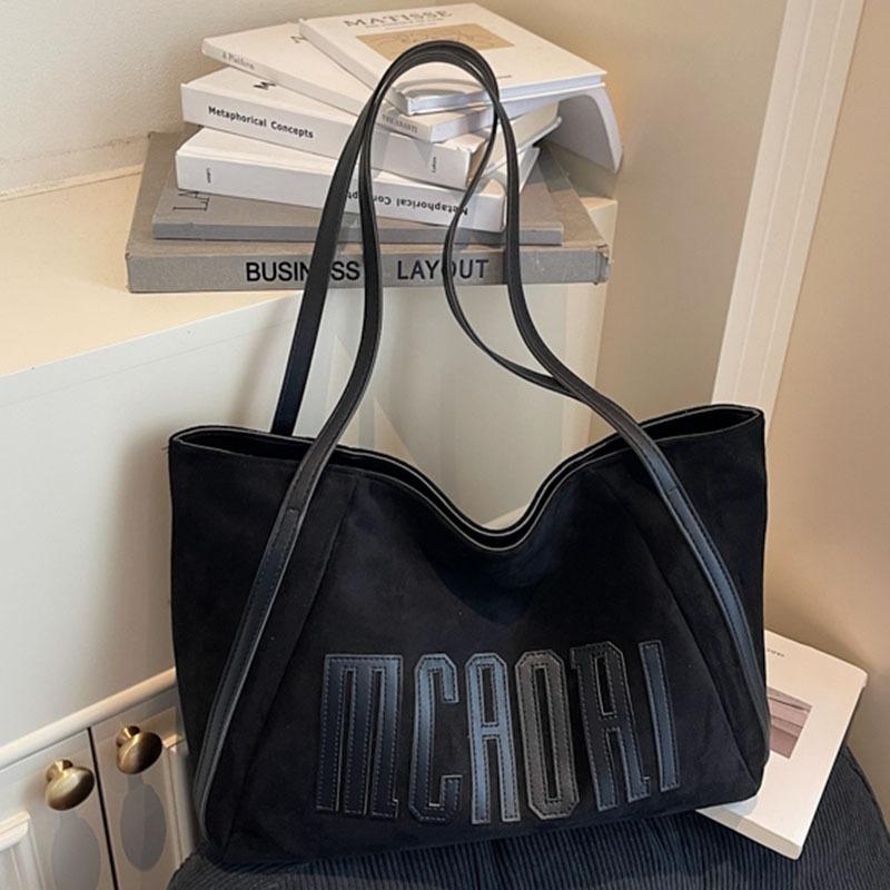 

Fashion large-capacity tote bag women s autumn and winter new retro handbag letter shoulder bag underarm bag чёрный