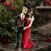 Unique Gothic Gift Skeleton Couple Statue, Romantic Figurine, Resin Home Decor Man And Woman Sculpture for Halloween Table Weather-resistant Courtyard