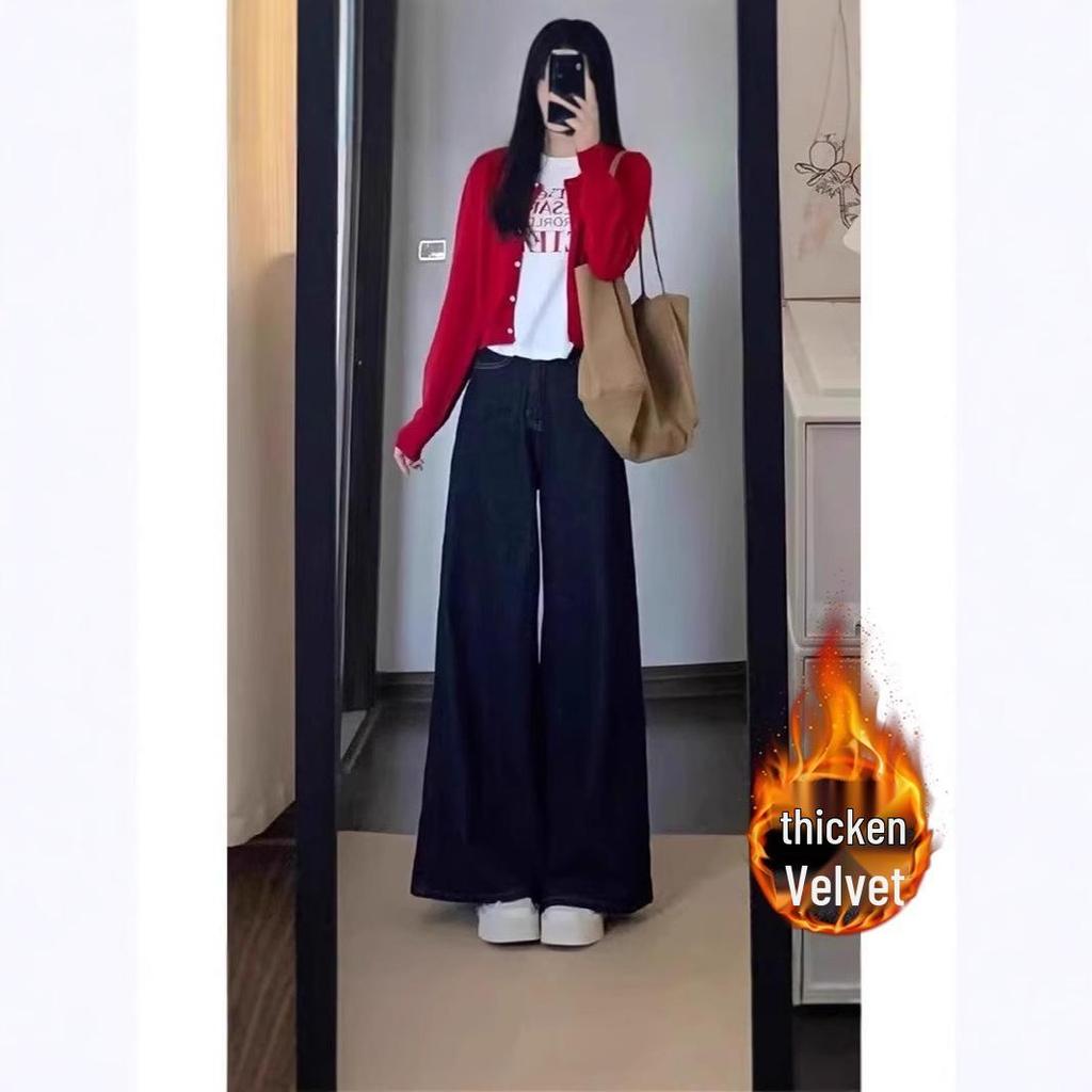 Women's Dark Blue Winter Plus Size Velvet-Enhanced Straight Leg Jeans - Slimming Wide-Leg Fit