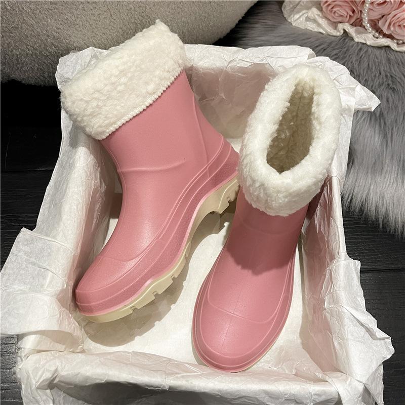 

Женские резиновые сапоги модная одежда универсальный тренд четыре сезона средняя труба резиновые сапоги бархатные женские мягкие нескользящие водонепроницаемые туфли 35