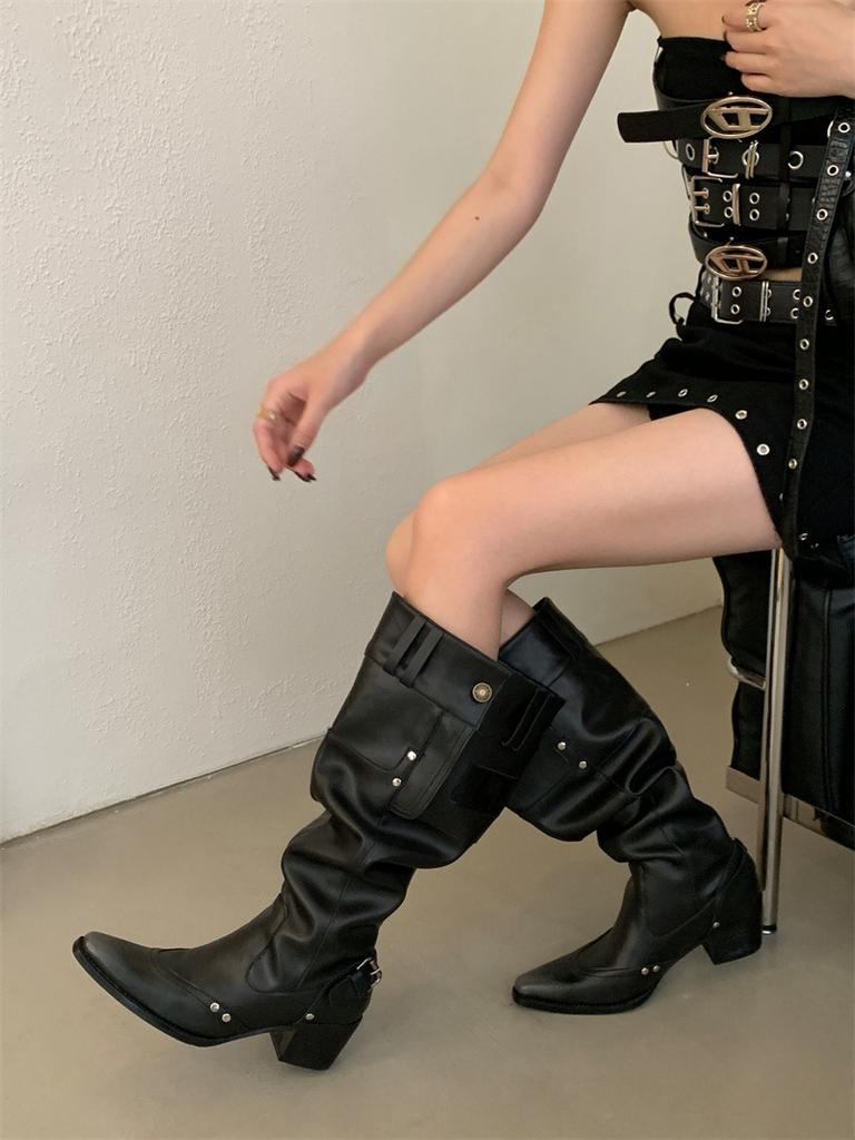 Big tube circumference boots women 2025 autumn and winter spice girls but knee boots pointed thick heel black pile boots women