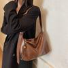 Premium Large Capacity Tote Bag Women's New Messenger Bag Winter Retro Maillard Shoulder Bag