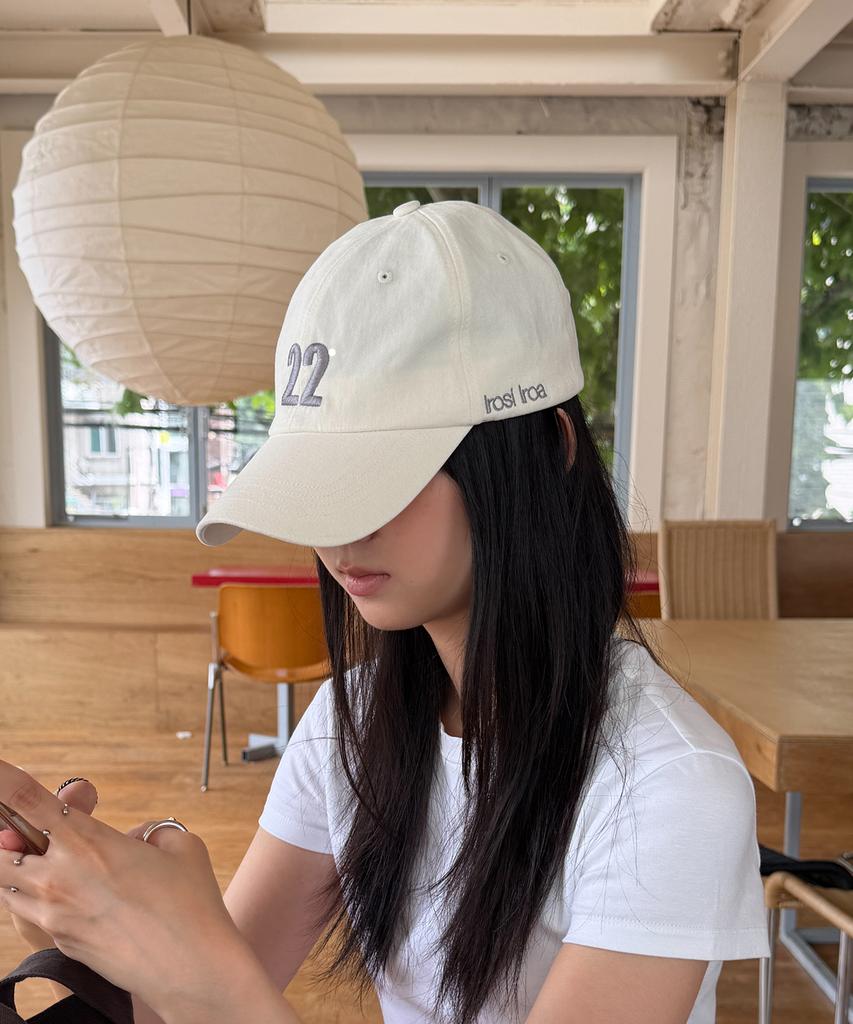 Ilosiiloa Ir 22 Cap (Navy)