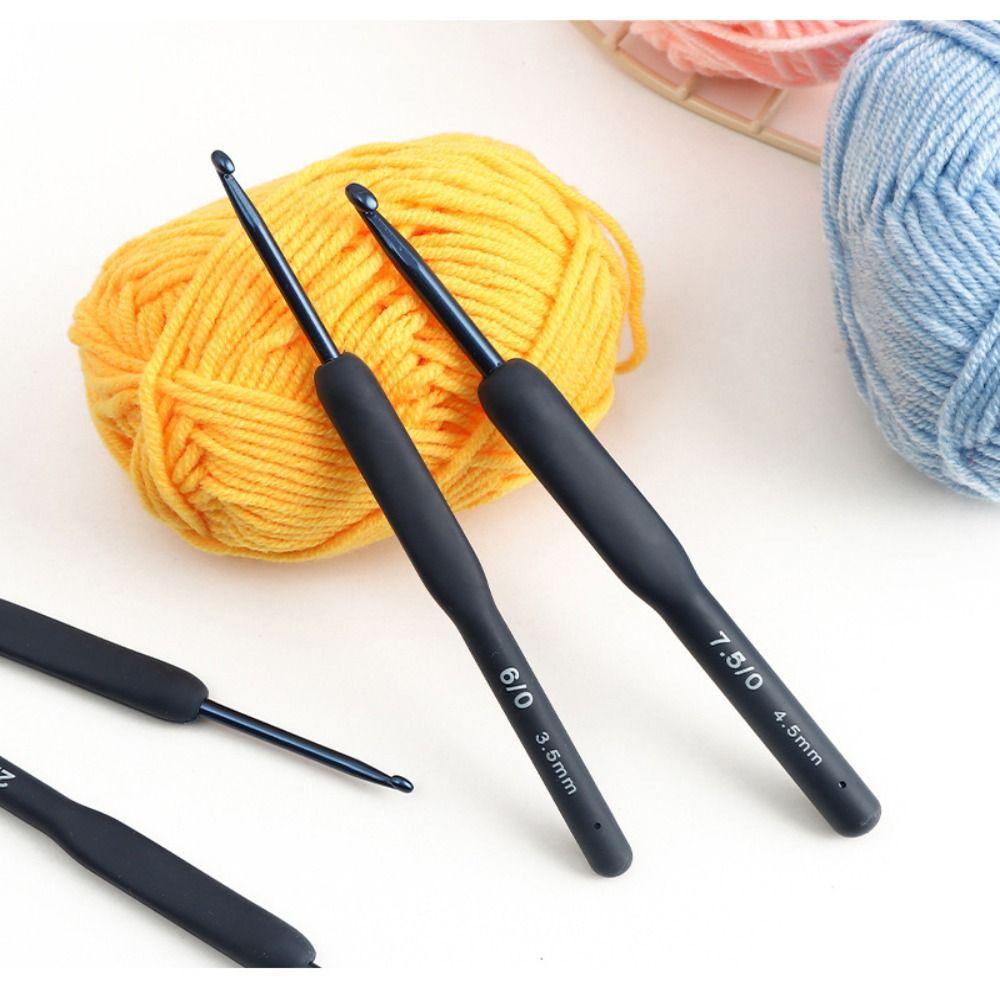 

9PCS 2mm-6mm Silicone Crochet Set Knitting Tool Handle Crochet Sewing Knitting Needle Household 9PCS