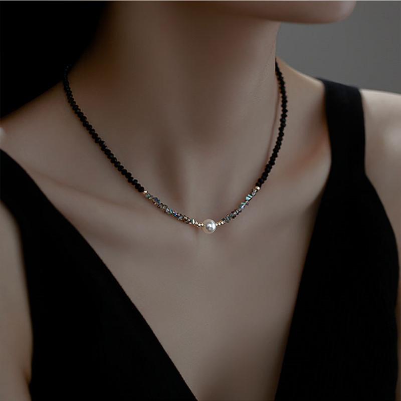 Natural freshwater pearl collarbone necklace, spring edition, women's vintage high-end niche design, simple and versatile accessory