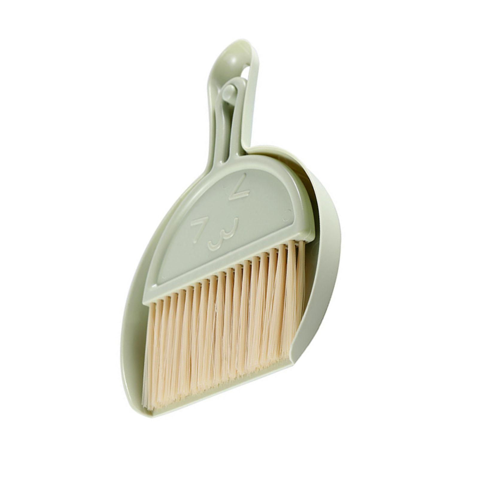 

Mini Broom Dustpan Set Smile Face Plastic Handheld Efficient Cleaning Portable Tiny Brush Dustpan for Tabletop Office зелёный
