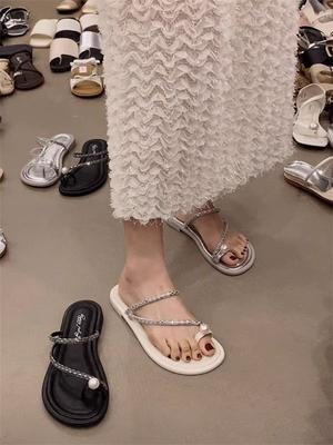 Slippers Women's Wear 2025 New Summer Flat Out Cover Toe Beach Sandals French Pinch Cold Slippers