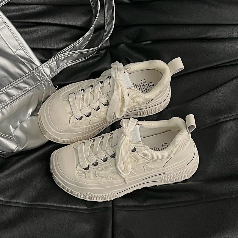 

Модные повседневные универсальные маленькие белые туфли на платформе, обувь для досок, весна 2025, новая одежда, повседневная спортивная обувь для женщин 40