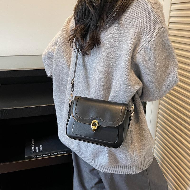 Bag new women's spring autumn and winter versatile fashion retro niche design shoulder messenger bag contrasting color small square bag