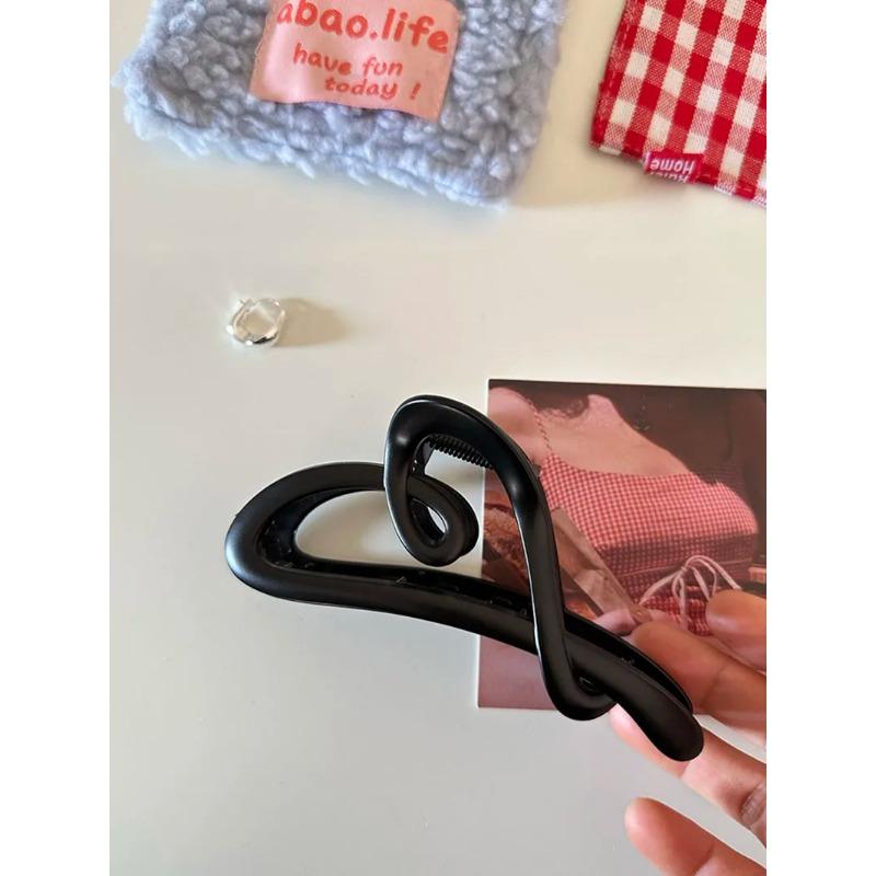 

Корейские глянцевые матовые заколки-крабы для волос в форме сердца, черные с леопардовым принтом, большие зажимы-акулы, заколки для хвостика, заколки-бабочки, аксессуары для волос 12CM