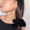 Geegee twinkle velvet Scrunchie - schwarz