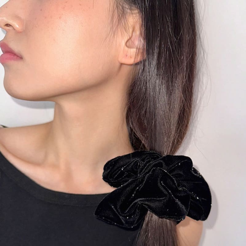 Geegee twinkle velvet Scrunchie - schwarz