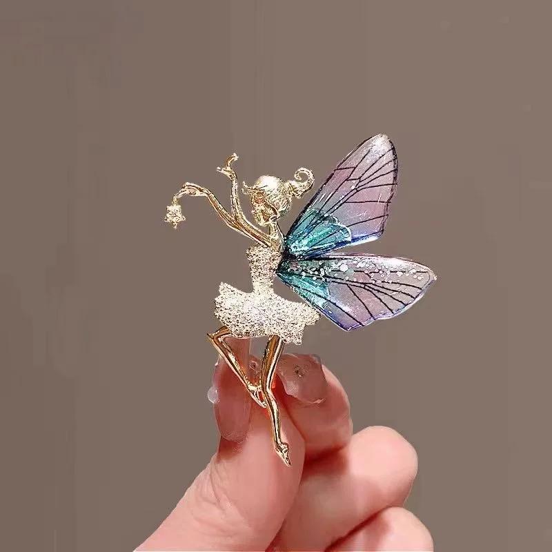 Fashion Pearl Maple Leaf Rhinestone Brooches For Women Elegant Metal Fixed Clothing Pins Daily Jewelry Accessories