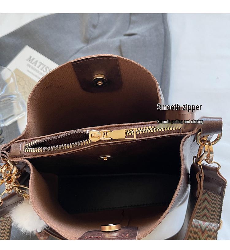 Korean Style Retro Square Bucket Bag - Versatile Large Capacity Crossbody for Women