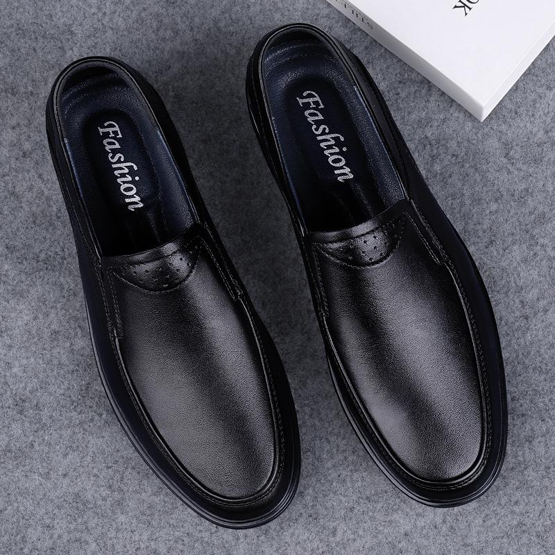 2024 nye ekte skinn menn fritidssko Luksus merke herre sko pustende slip on Black Business formelle sko