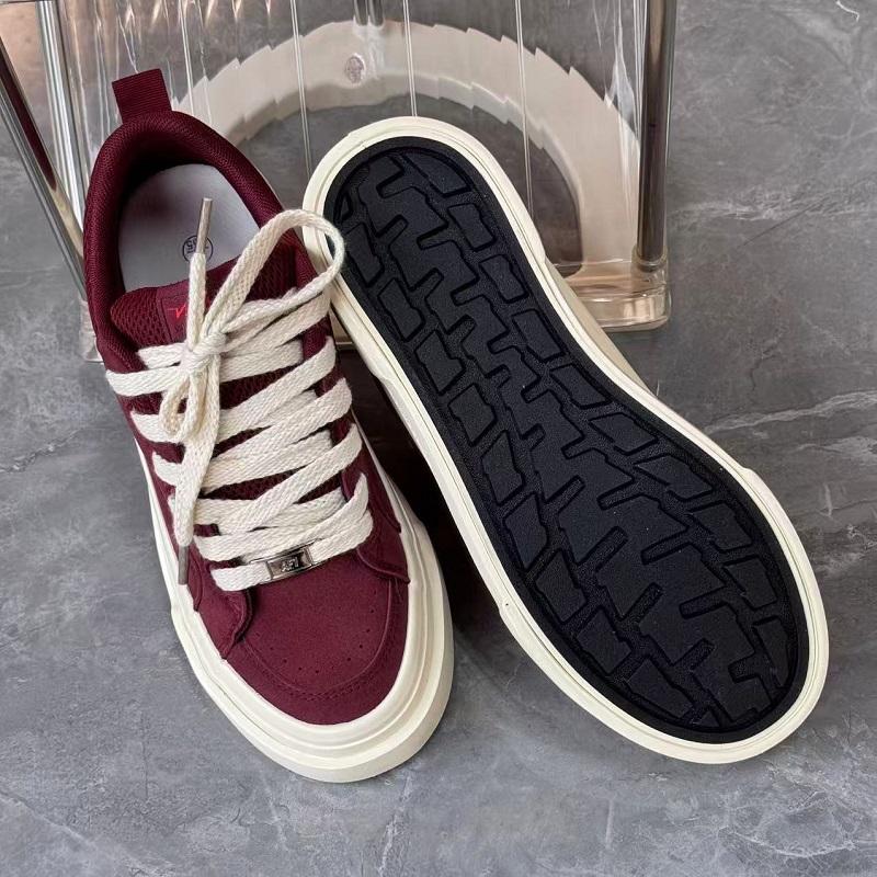 Fashion Women's Casual Sports Shoes Retro Fashion Anti Slip Platform Outdoor Skateboard Shoes 2025 New Lace Up Running Shoes Sneakers