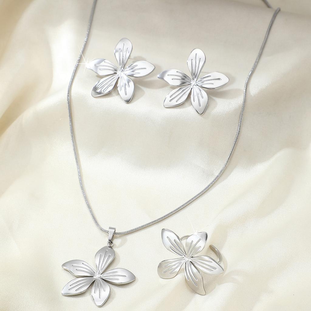 Stainless Steel Simple Fashion Exaggerated Large Flowers Pendant Necklace Ring Earrings Jewelry Set Female Creative Gift
