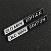2 Stück Old Man Edition 3D Emblem Aufkleber Abzeichen Kotflügel Lustige Old Man Edition Aufkleber Auto Ersatz Türdekoration für Universal