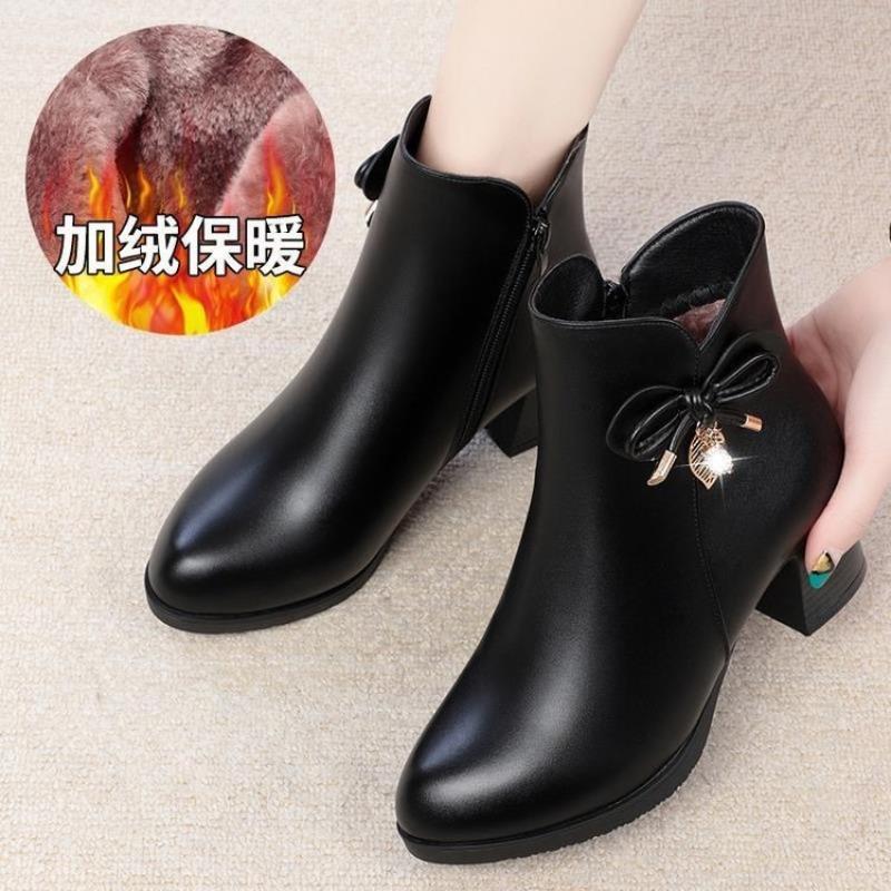 Soft leather thick heel short boots women's autumn new side zipper Martin boots winter velvet short boots warm small leather boots