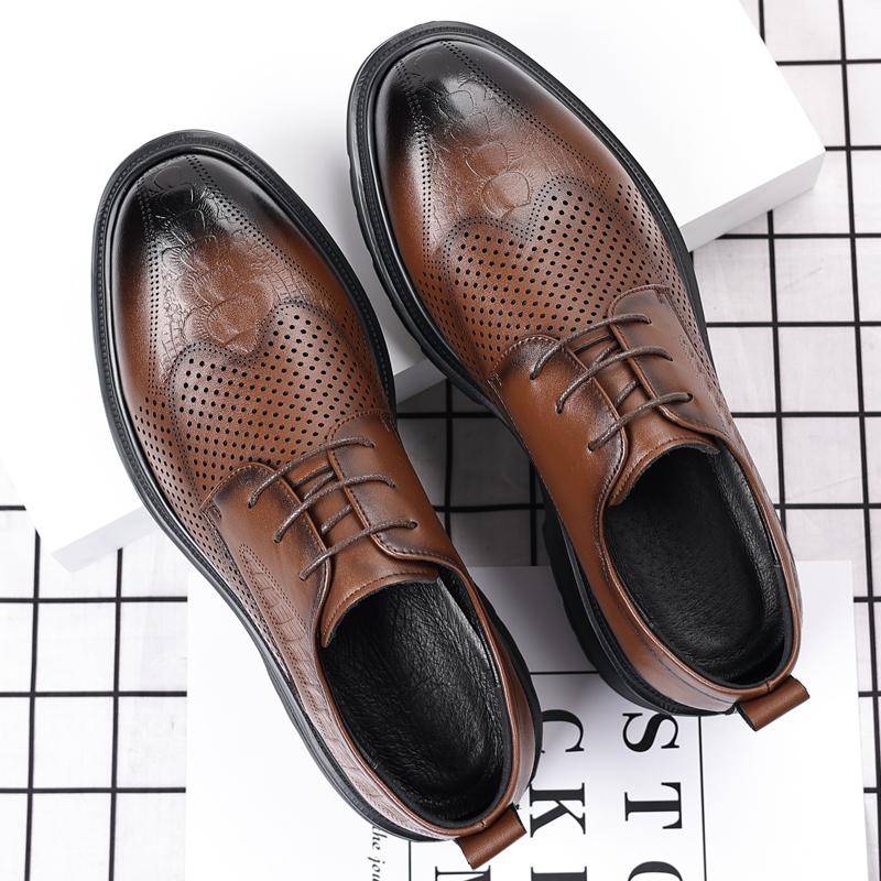 Fashion Summer New Perforated Lightweight Lace Up Comfortable Casual Leather Shoes Fashion Brand Men's Blok Carved Casual Oxford Shoes