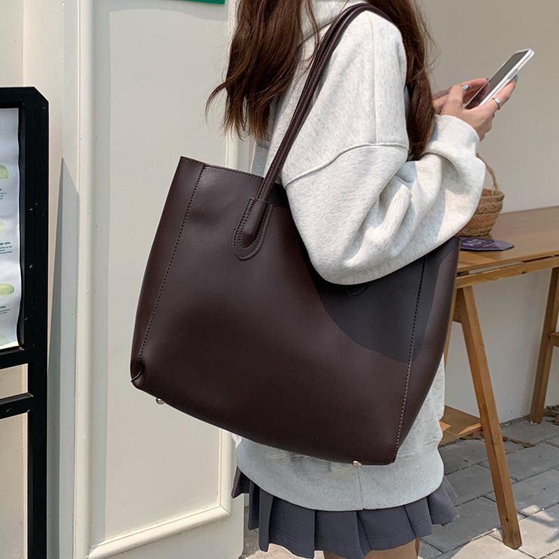 Vintage Tote Bag Women's Commuter Bag Fashion All-in-one Instagram Large Capacity Shoulder Bag