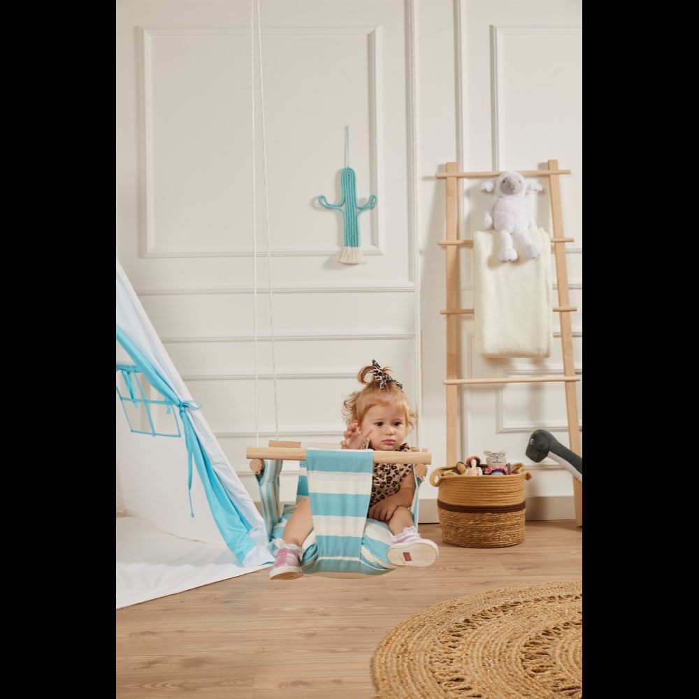 

Бірюзова дерев яна дитяча гойдалка Садова гойдалка