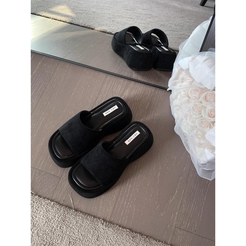 Premium sense thick bottom one-word drag women's summer outer wear design sense niche muffin open toe cool slippers