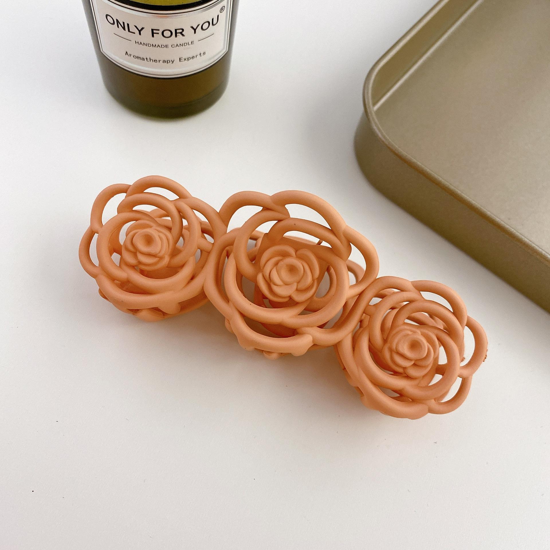 

Hair Fashionable Accessories With Elegant Floral Shapes Designed For Women Modern Pink