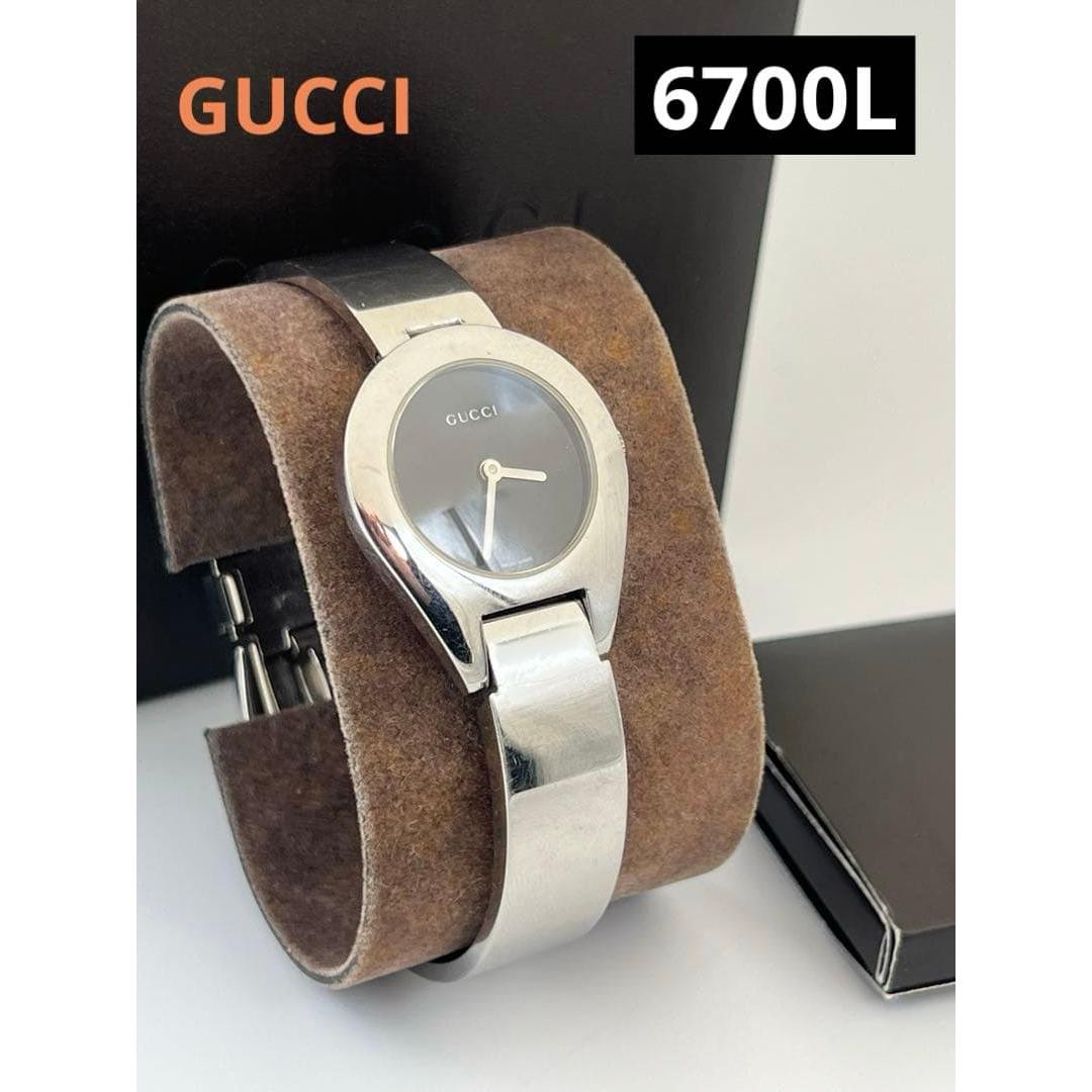 Used GUCCI Gucci 6700L bangle type watch quartz black black dial