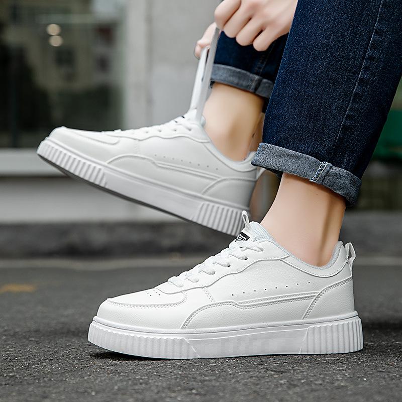 New Couple Board Shoes Breathable Student Casual Sports Shoes Thick Baseplate Shoes