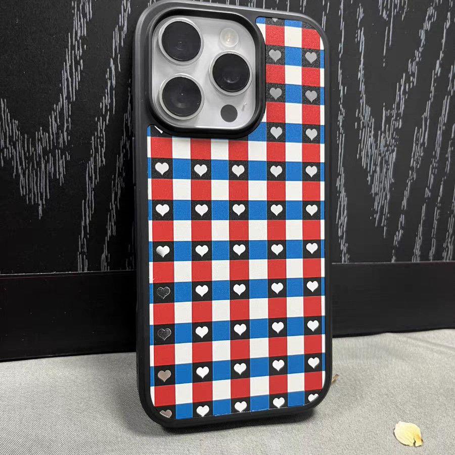Color plaid love Apple 11promax mobile phone case 11pro plaid large hole black edge glass anti-drop simple