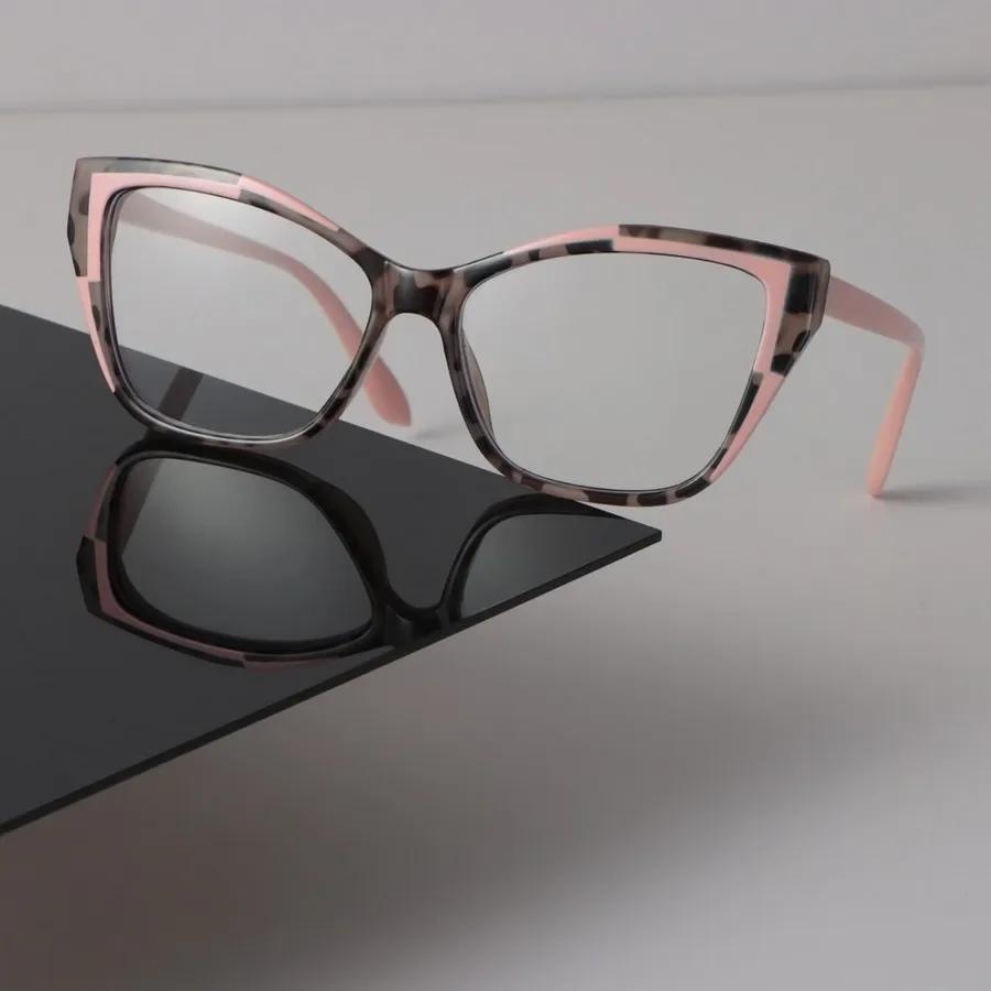 Minimalist Trendy Transparent Glasses Retro Cat Eye Frame Eyeglass Women Men Retro Clear Lens Frame Glasses Oculos