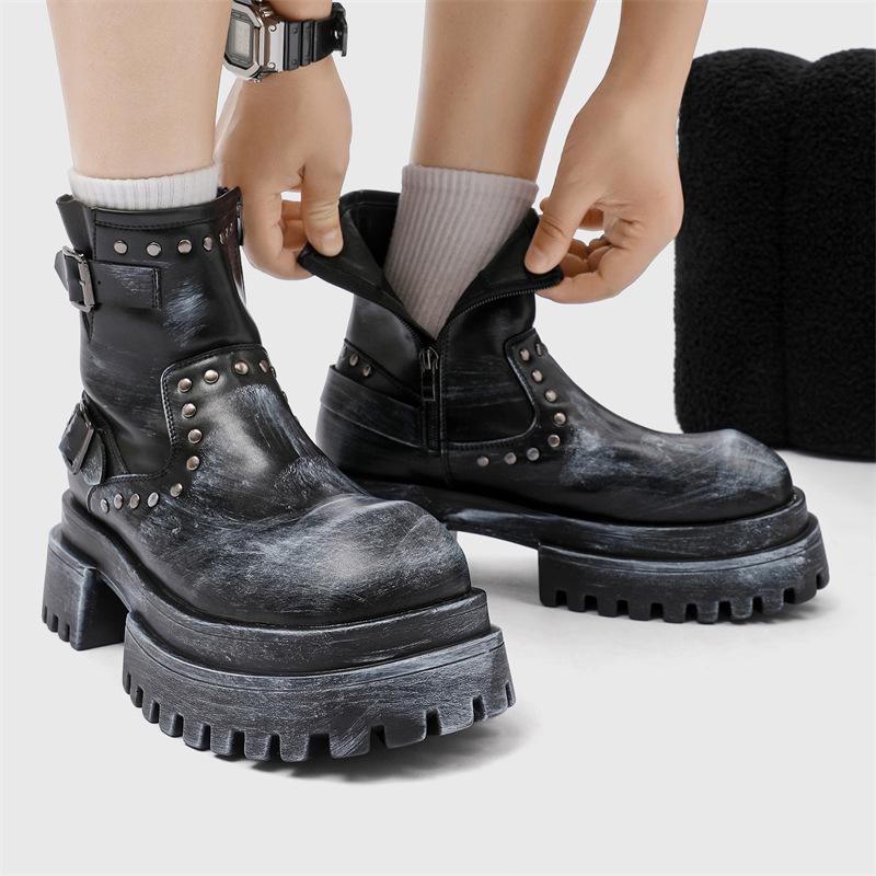 

Black platform Martin boots 2025 new retro British style willow nail short boots cool tooling boots 561208-J 46