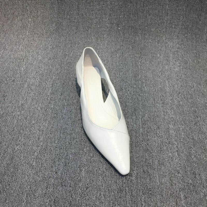 Women's Shoes 2025 Spring and Autumn New Oil Wax Leather Fashion Hollow Cat Heel Shoes Women's Pointed Comfortable Low Heel Single Shoes