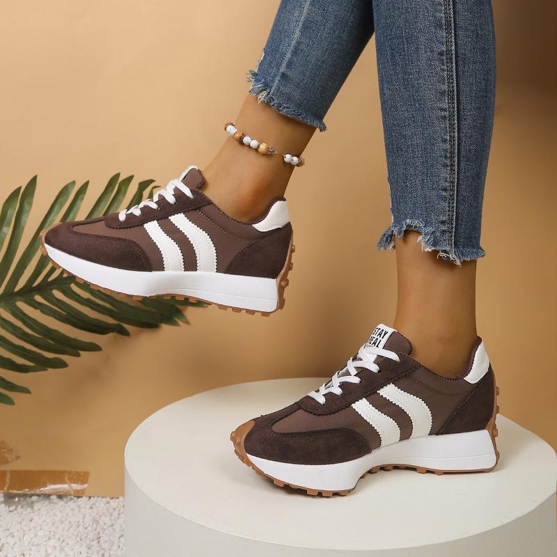 Women's Retro Platform Sneakers Two-Tone Lace-Up Casual Shoes with Gum Sole Striped Detail