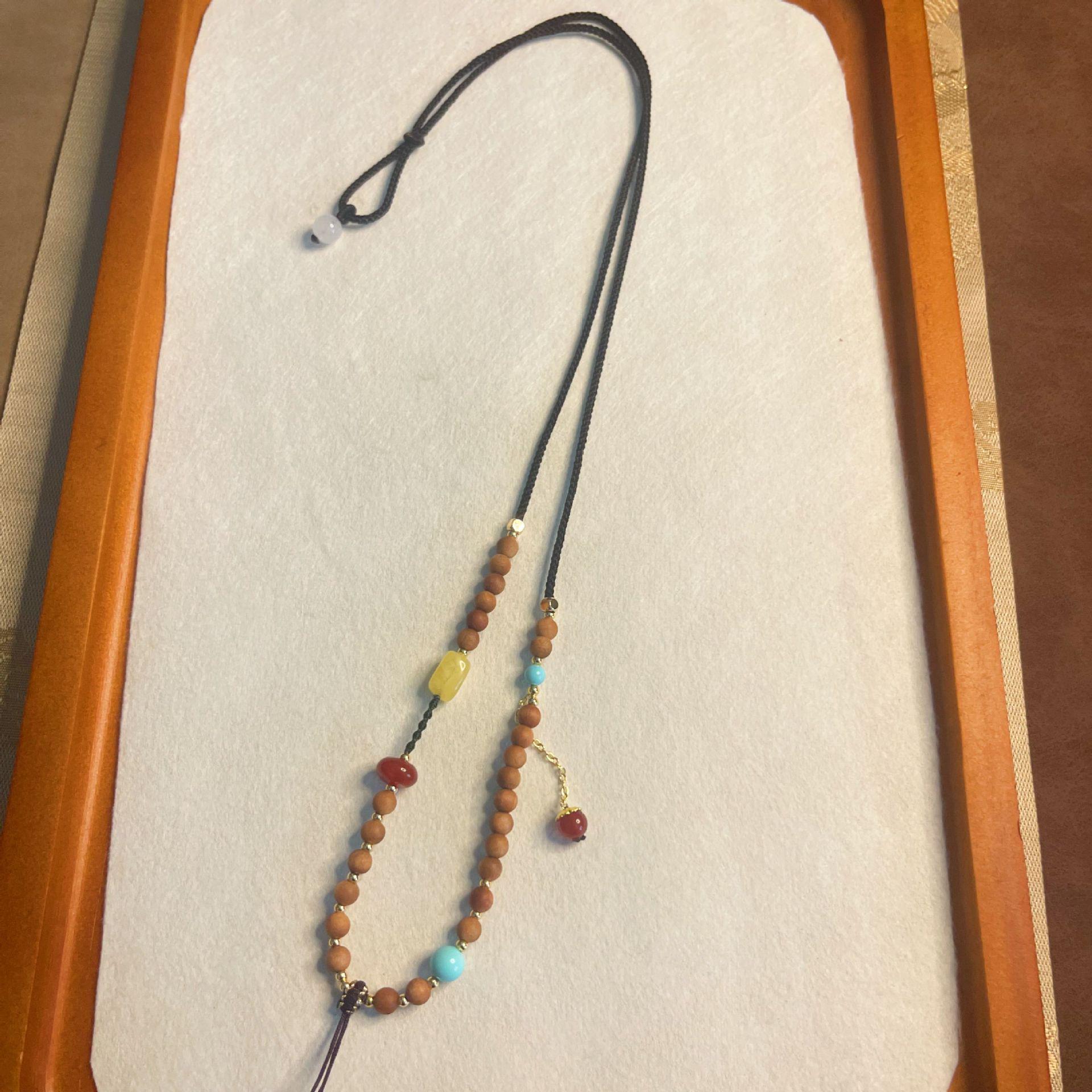 Роскошный ручной работы сандаловый кристаллический нефритовый янтарь кулон с регулируемой подвесной веревкой