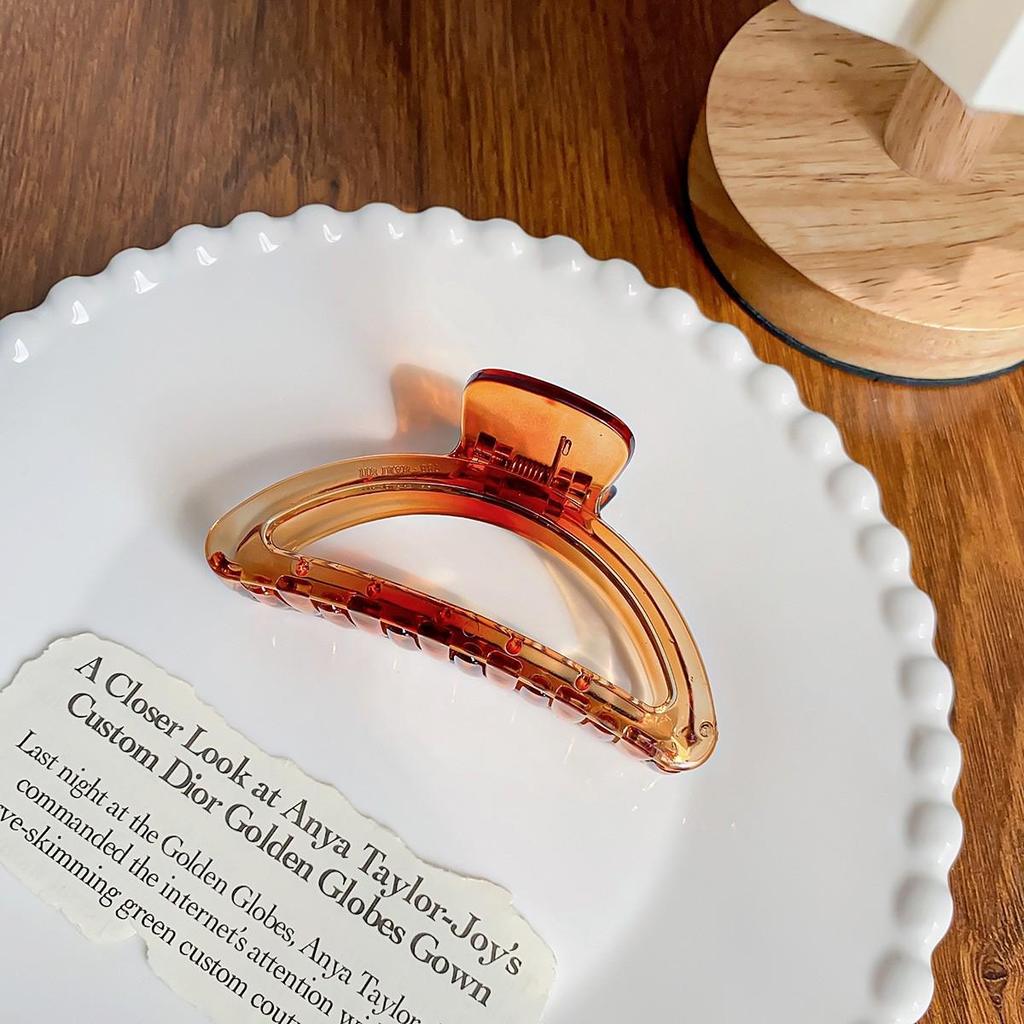 Korean Style Semi-Circular Transparent Hair Clip for Women's Updos - High-End Hollow Shark Clip