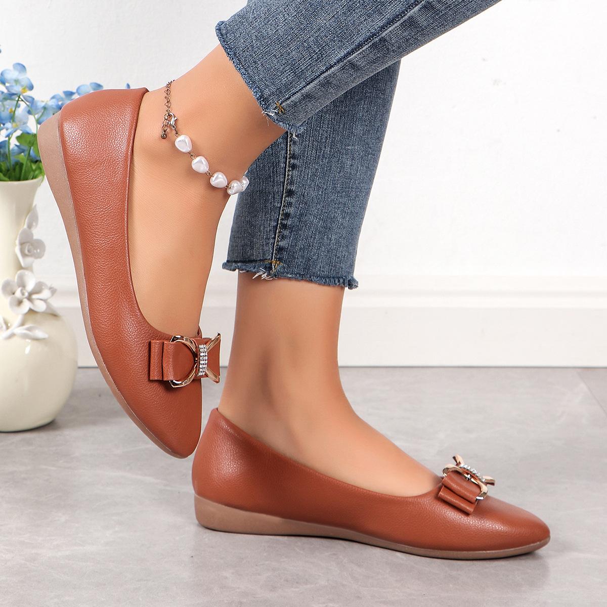 

Pointed single shoes women s 2025 spring new fashion casual bow soft bottom flat bottom large size shallow mouth Doudou shoes tide 43 светло-коричневого