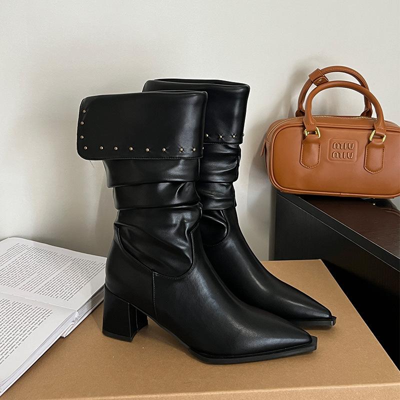 2025 new autumn and winter stacking boots mid-heel pointed rivets pleated thick heel lapel short Martin boots