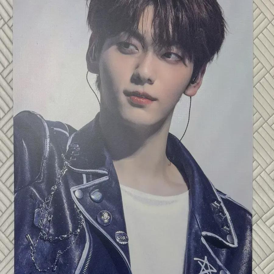 

Tomorrow X Together Subin Frame