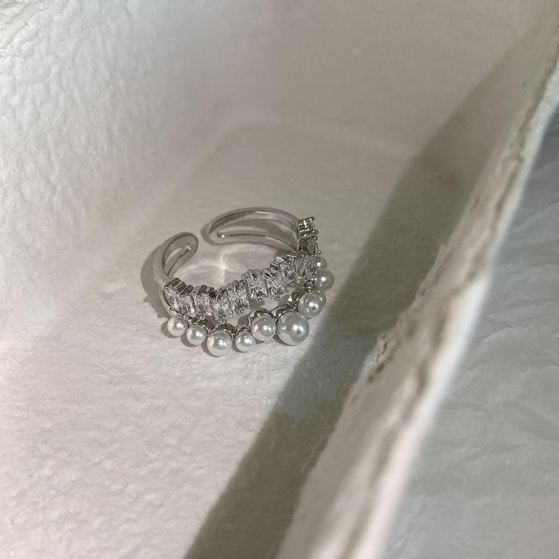 Light Luxury Retro White Zirconia Pearl Double-layered Open Ring Female Exquisite Fashion Versatile Niche Senior Sense of Finger Ring Everyday Ring
