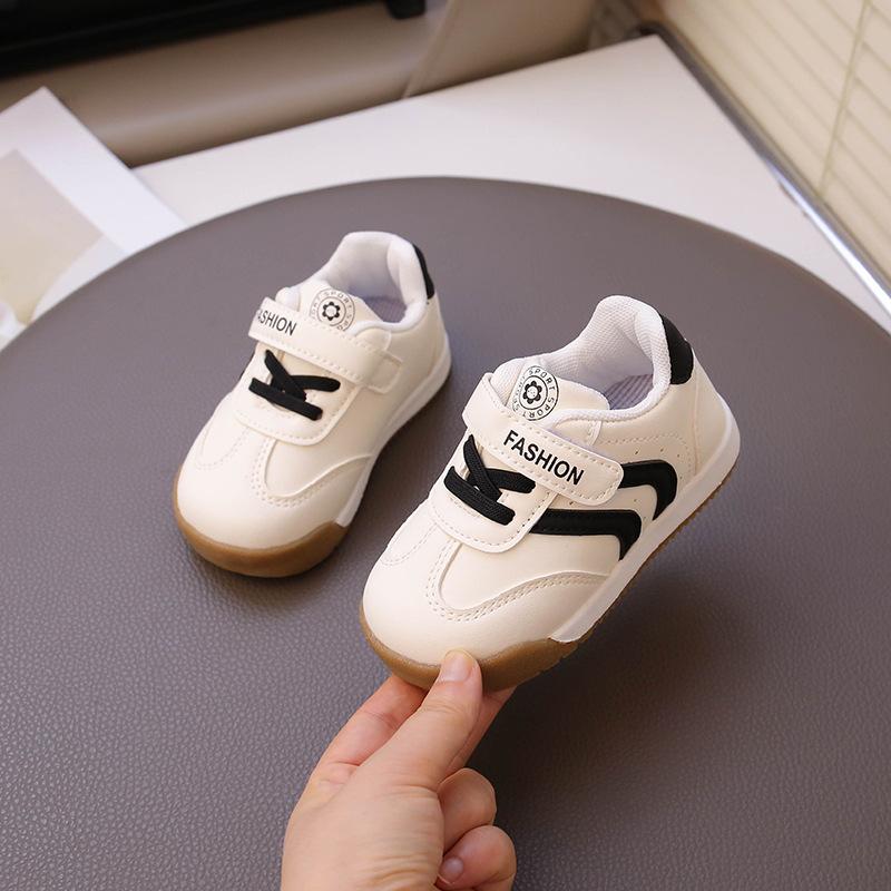 Girls shoes 2025 spring and autumn new toddler shoes boys casual shoes leather surface waterproof men's treasure Forrest Gump shoes non-slip soft sole