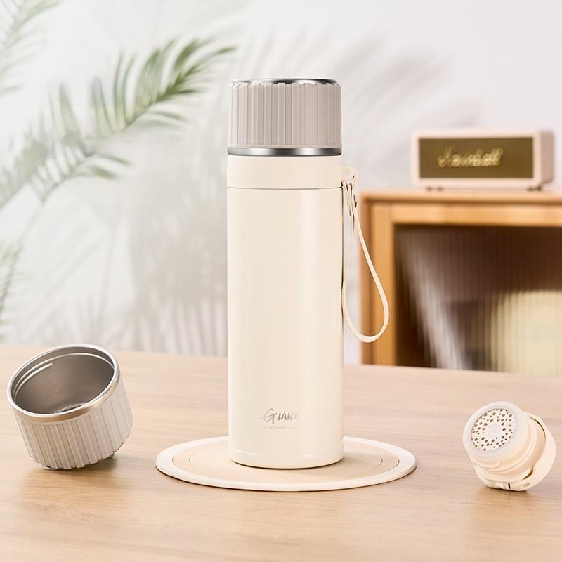 GIANXI 820ML Edelstahl Thermoflasche Minimalistischer Stil Tragbare Kalt-Warm-Wasserflasche Hohe Kapazität Vakuumflaschen