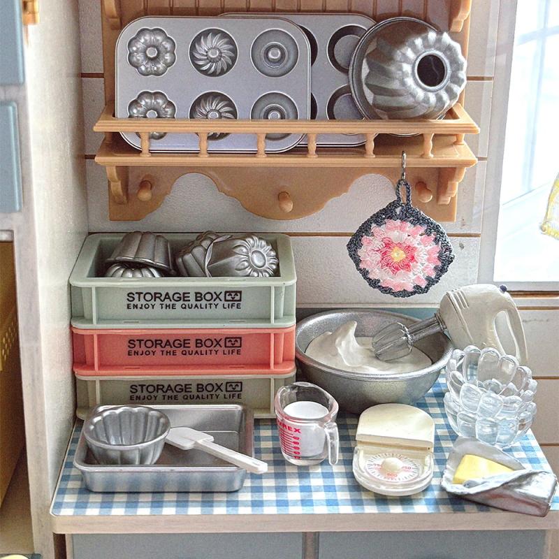 1 Piece Doll Accessories Toys  1/6 1/12 Dollhouse Miniature Furniture Storage Box Rack Model