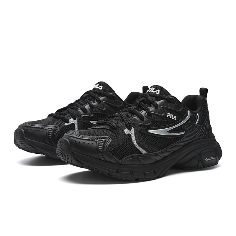 Fila MATTRUN Abrasion Resistant, Breathable, Lightweight Low Top Chunky Sneakers Women's Black Silver F12W612141FBS