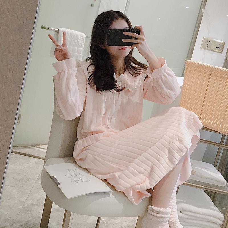 Sweet Flannel Princess Pajamas: Mid-Length Korean-Style Loose Coral Fleece Sleep Dress