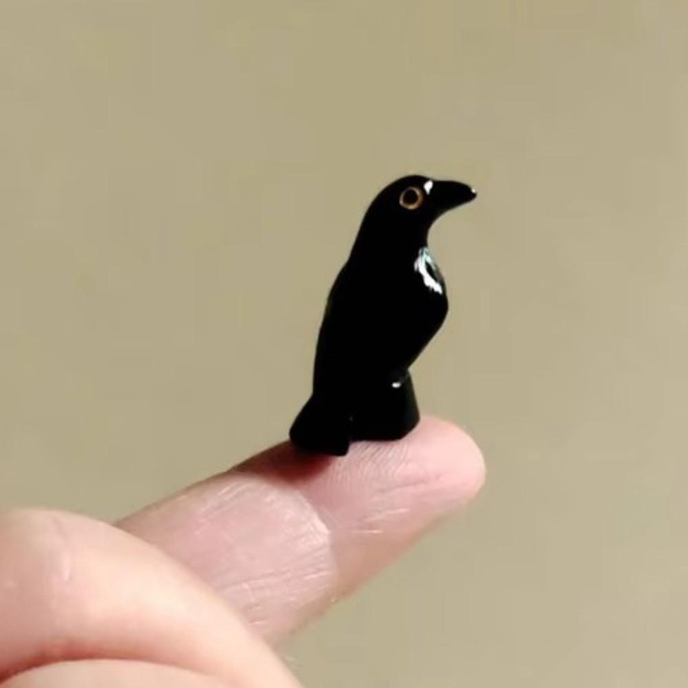 10pcs Resin Halloween Crows Figurines Hand Painted Realistic Mini Crows Decoration Crooked Headed Black Crow Ornaments